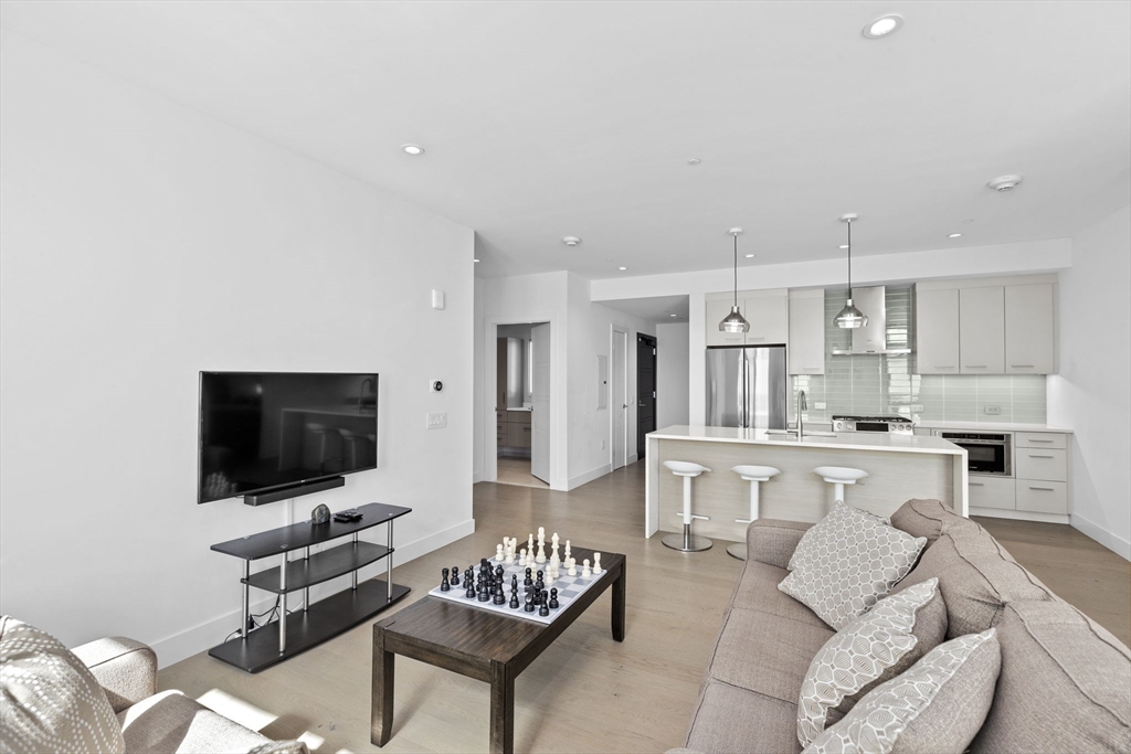 40 Traveler St 203A-1