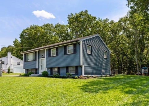 Photo of 43 Newport Drive, Westford, MA 01886 (MLS # 73554439)