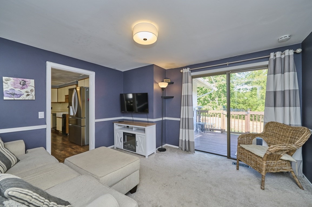 35 Catherine Dr