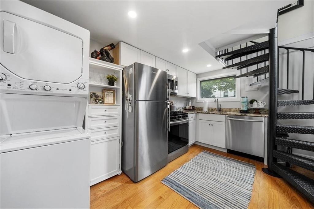 176 South Street 3