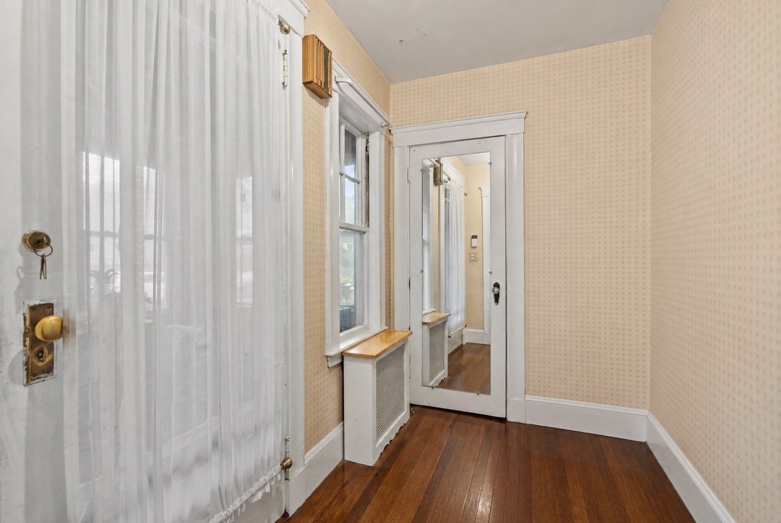 102 Elliot Ave