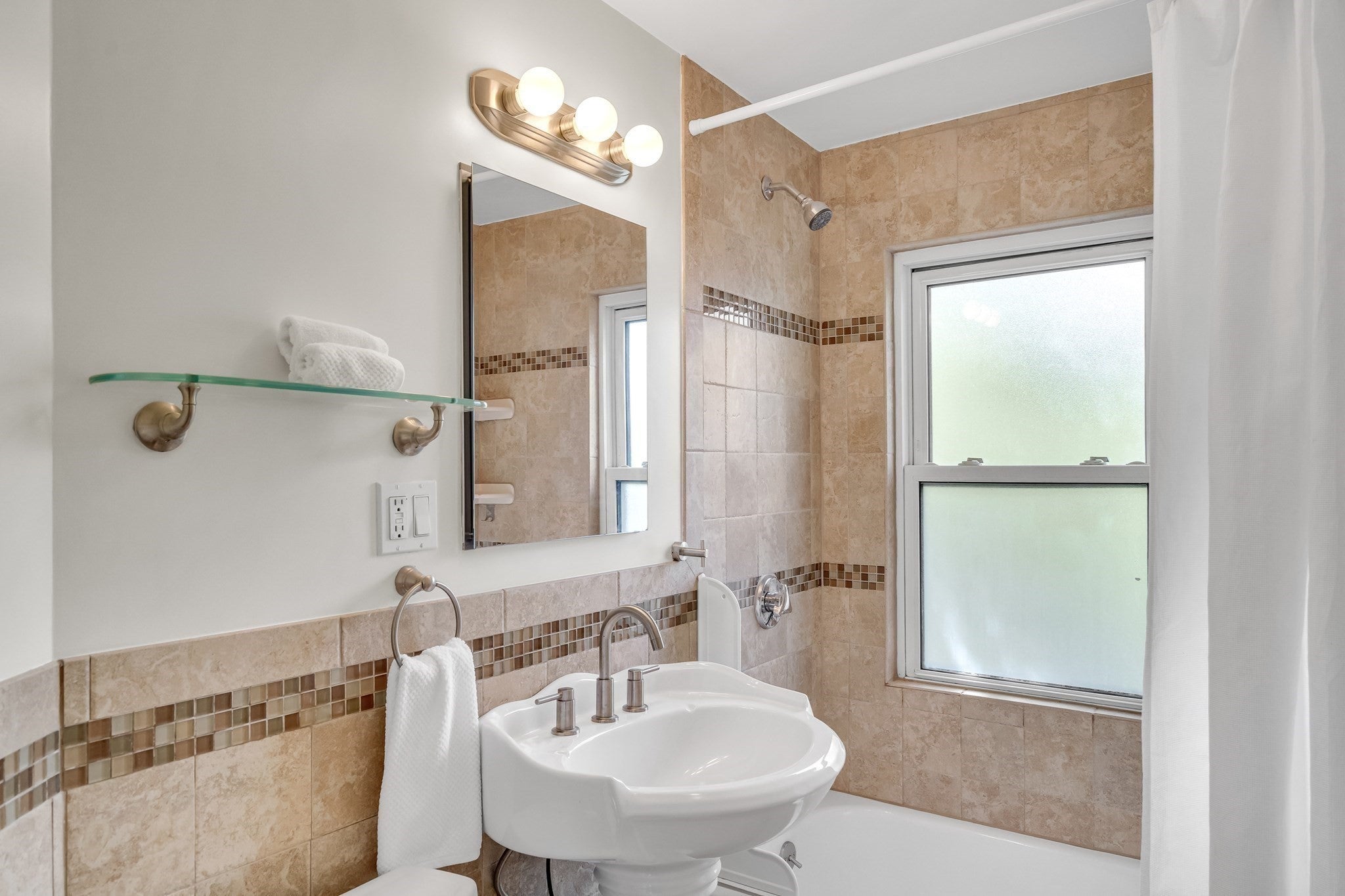 30 Oakley Rd #2, Watertown, MA, 30 Oakley Rd #2, Watertown, MA Photo #16