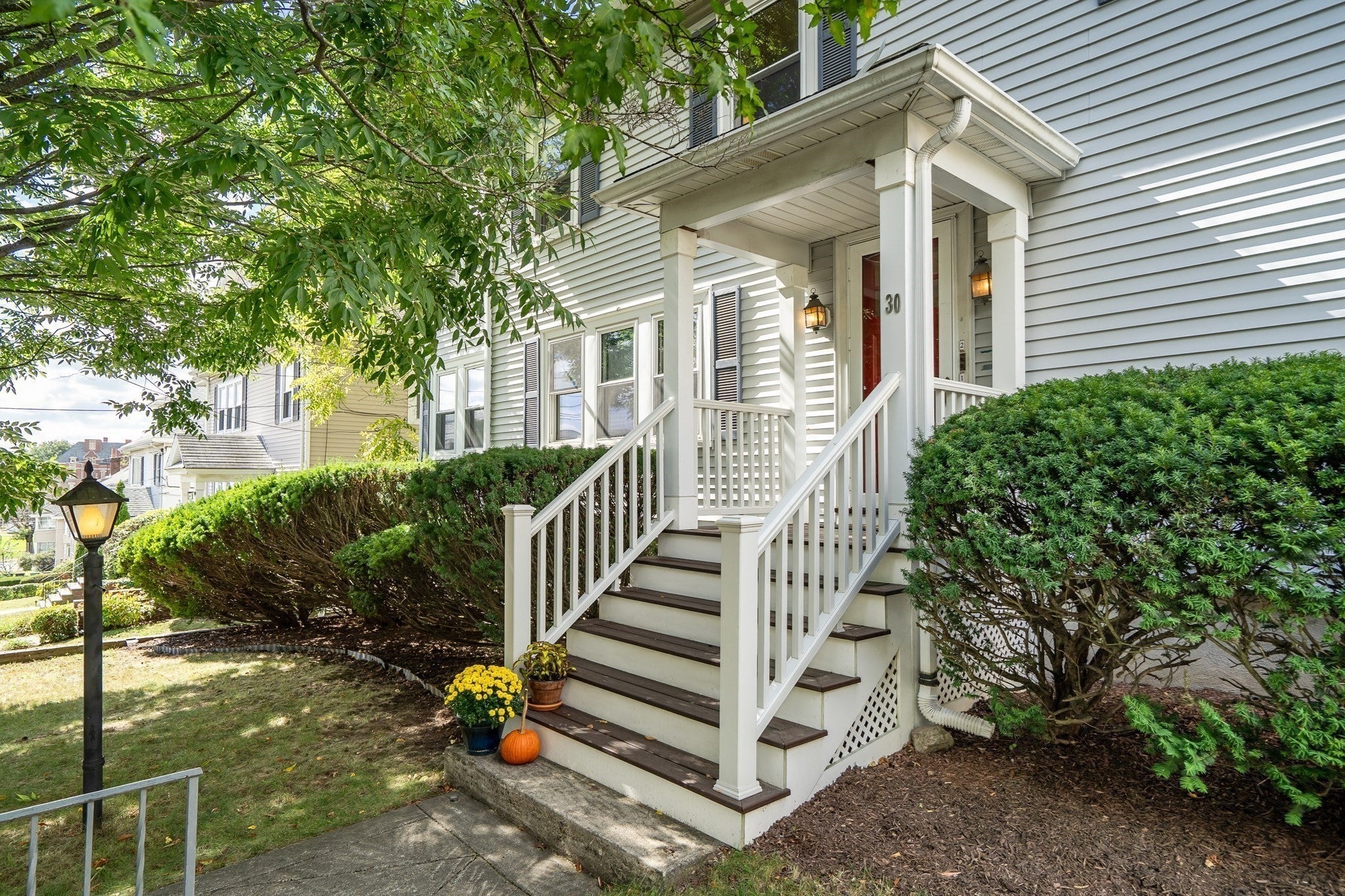 30 Oakley Rd #2, Watertown, MA, 30 Oakley Rd #2, Watertown, MA Photo #2