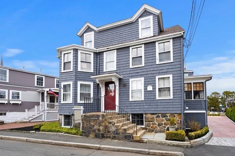Photo of 12 Darling St #2, Marblehead, MA 01945 (MLS # 73501223)