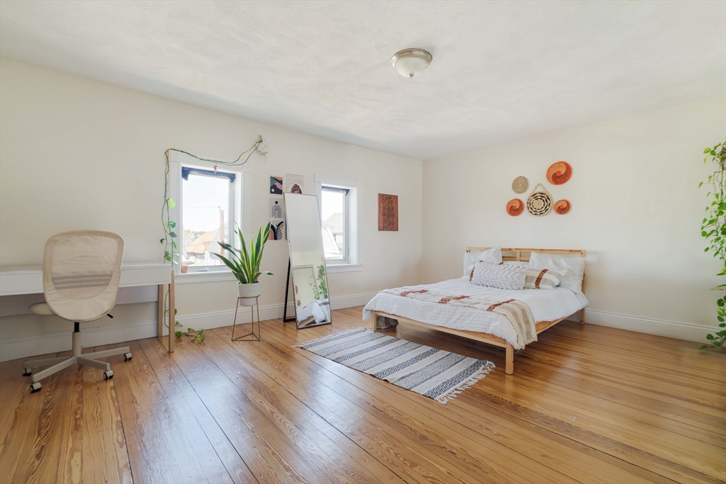 26 Princeton St 26