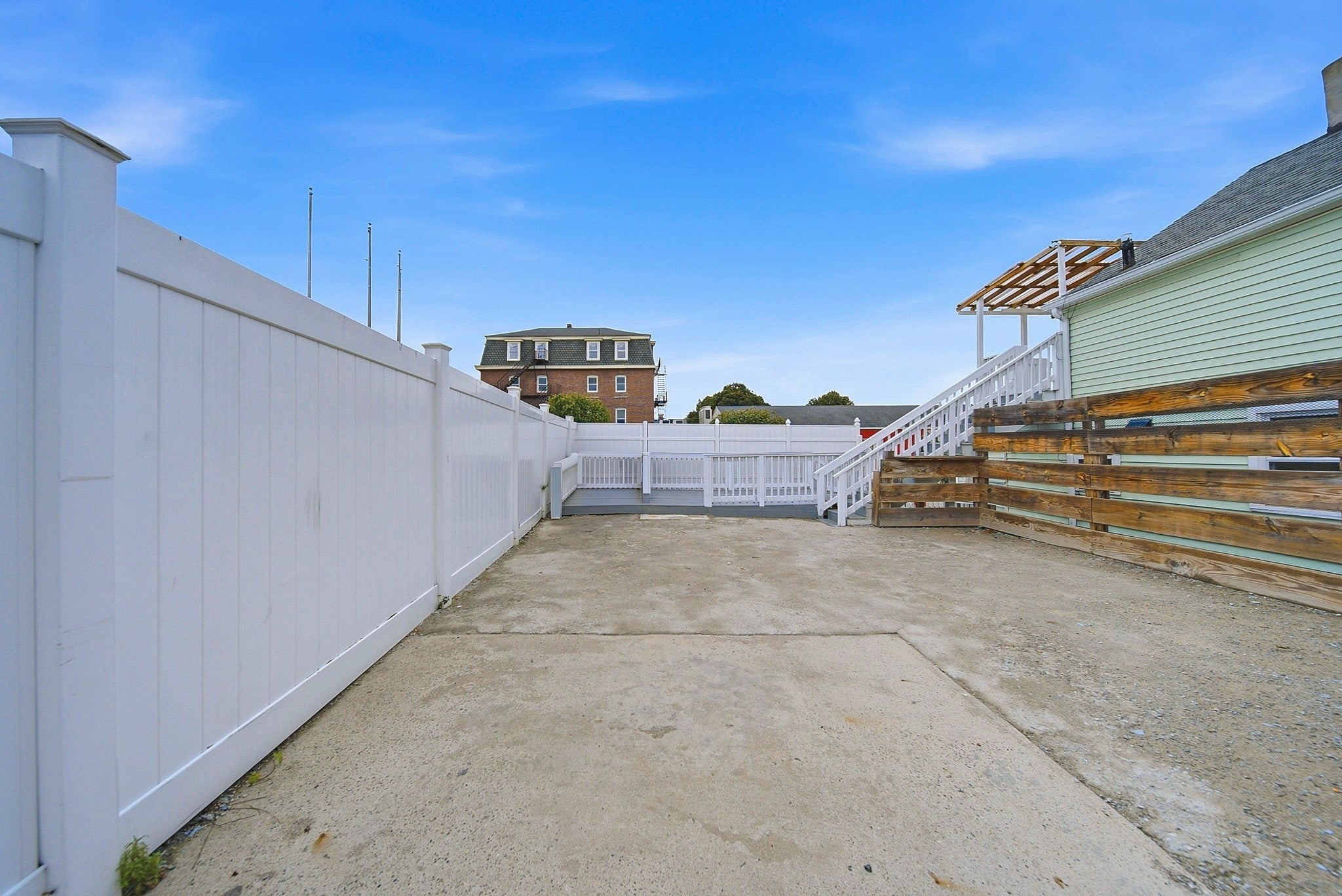 8 Cady St, Lowell, MA, 8 Cady St, Lowell, MA Photo #27
