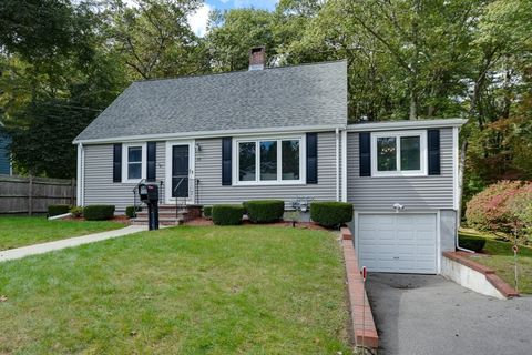 88 Hancock St Bedford MA 01730