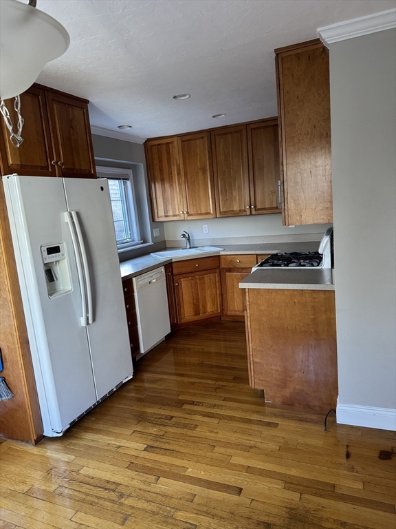 67 N Quinsigamond Ave 9