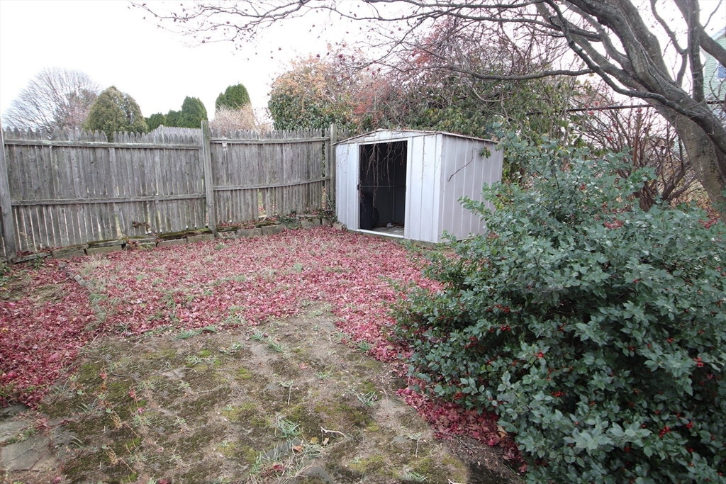 Revere, Massachusetts 02151, United States, 3 Bedrooms Bedrooms, ,1 BathroomBathrooms,Residential,Active,255239