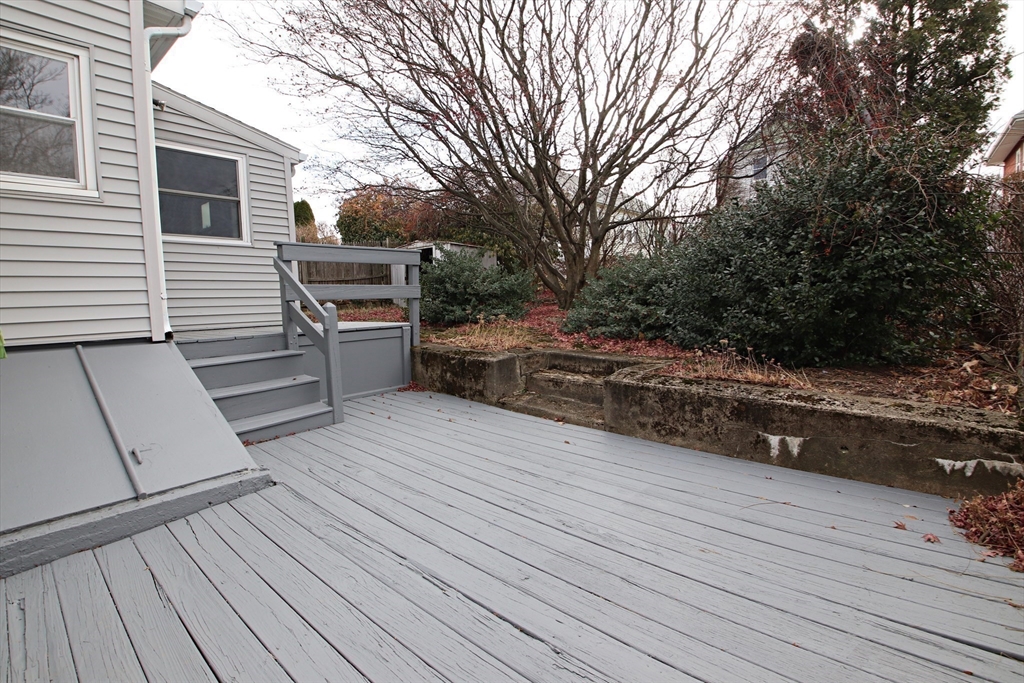 Revere, Massachusetts 02151, United States, 3 Bedrooms Bedrooms, ,1 BathroomBathrooms,Residential,Active,255239