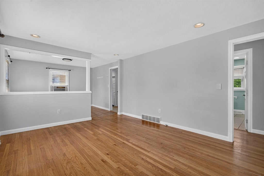 62 Anthony St, Seekonk, MA Photo #15