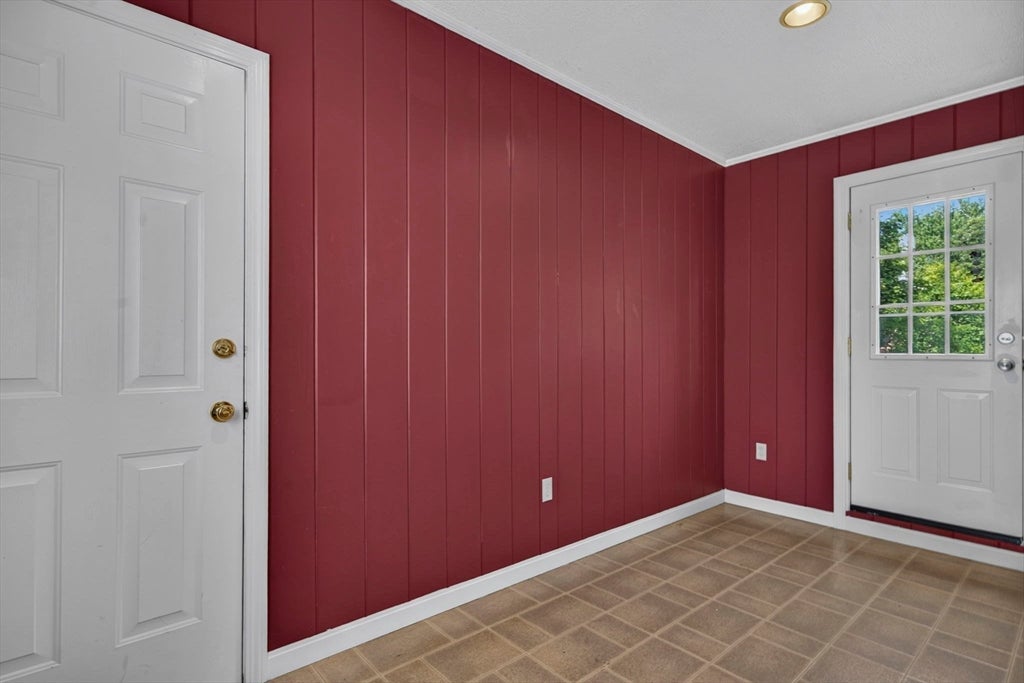 62 Anthony St, Seekonk, MA Photo #4