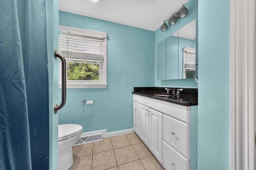 62 Anthony St, Seekonk, MA Photo #26