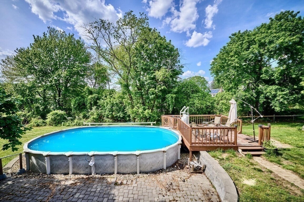 7 Lasallette Road
