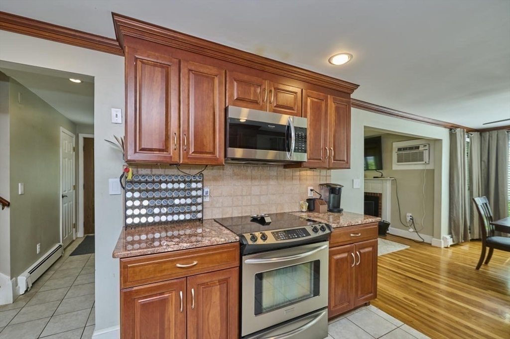 Billerica, Massachusetts 01821, United States, 3 Bedrooms Bedrooms, ,2 BathroomsBathrooms,Residential,Active,140185