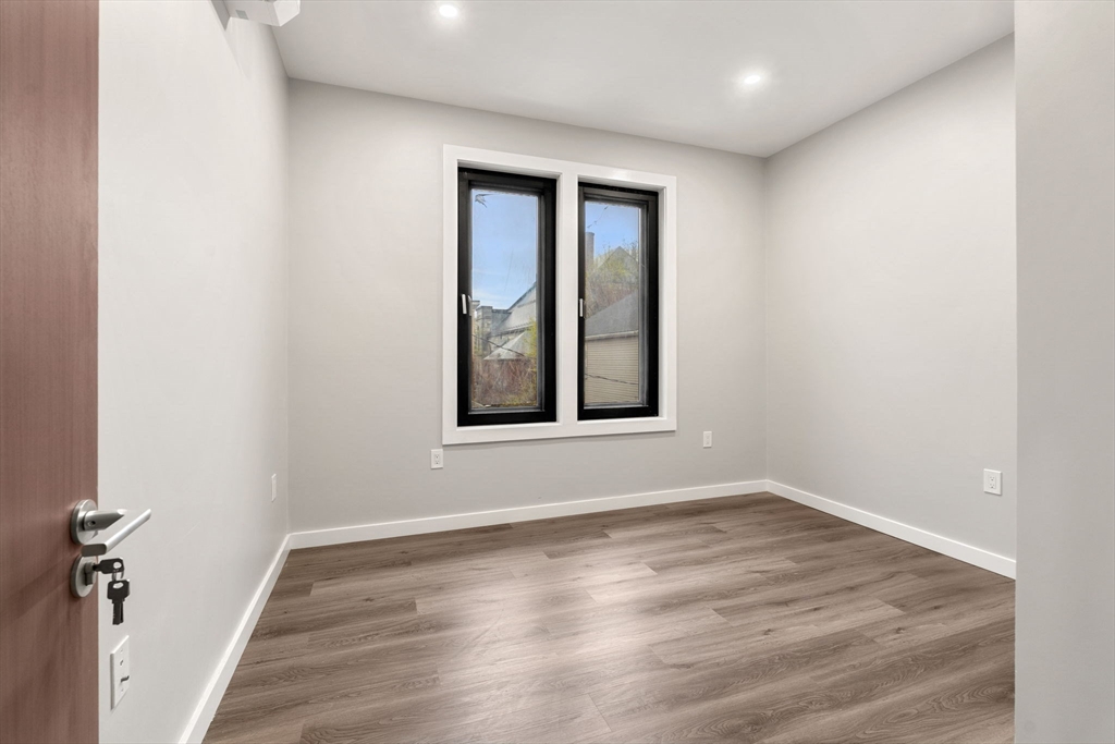 14 Schuyler St #3, Boston, MA Photo #15