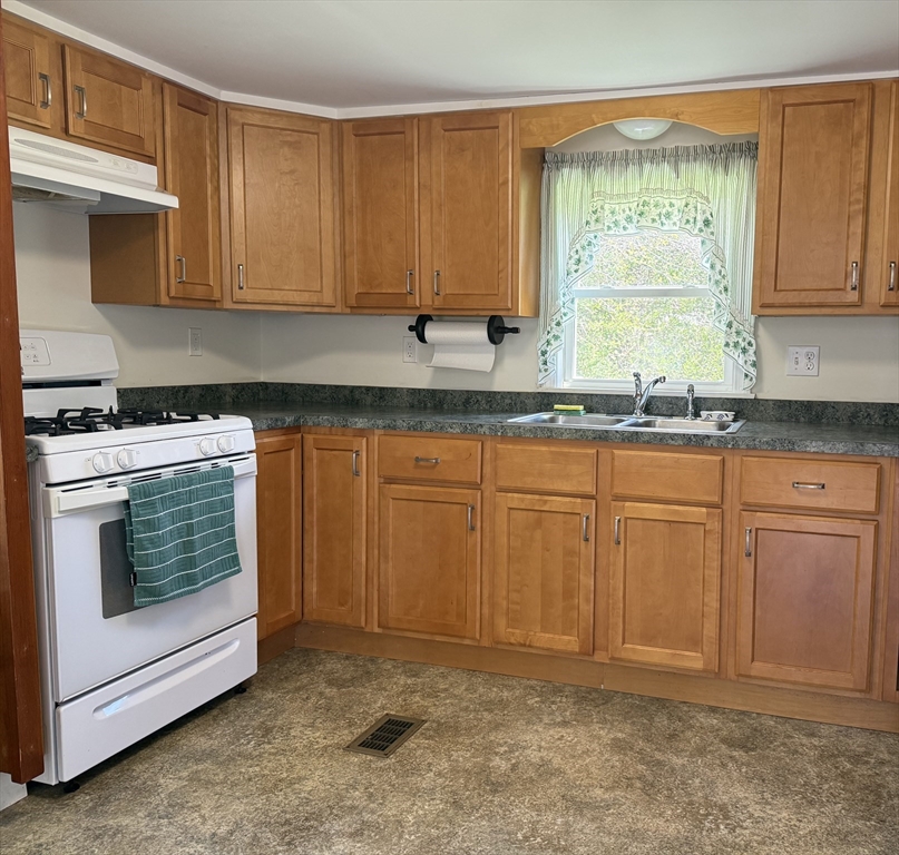 36 Lawrence Ct.