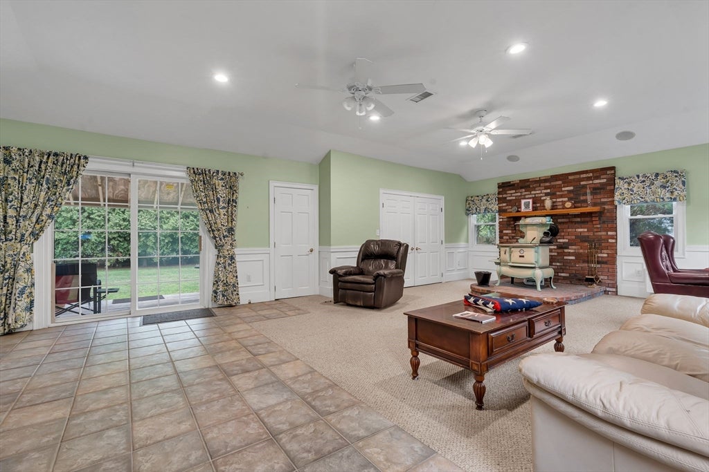 3 Douglas Circle