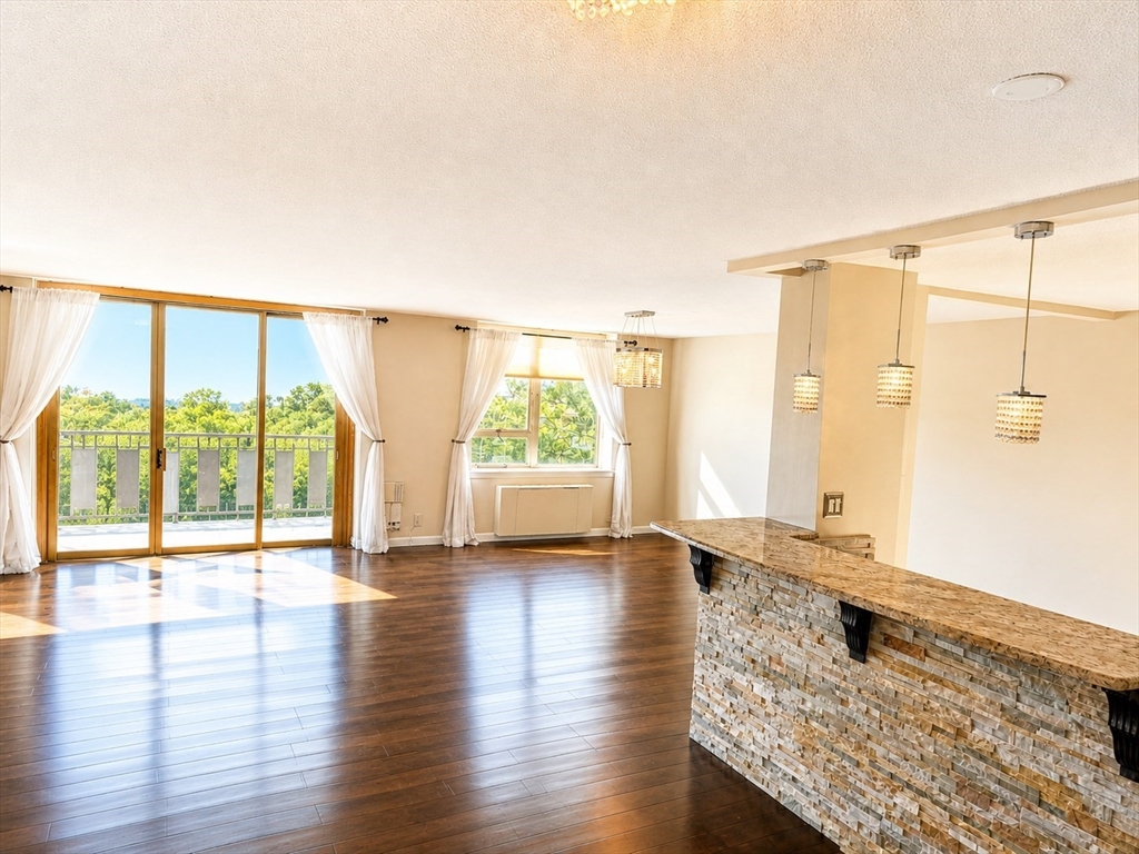 280 Boylston 511