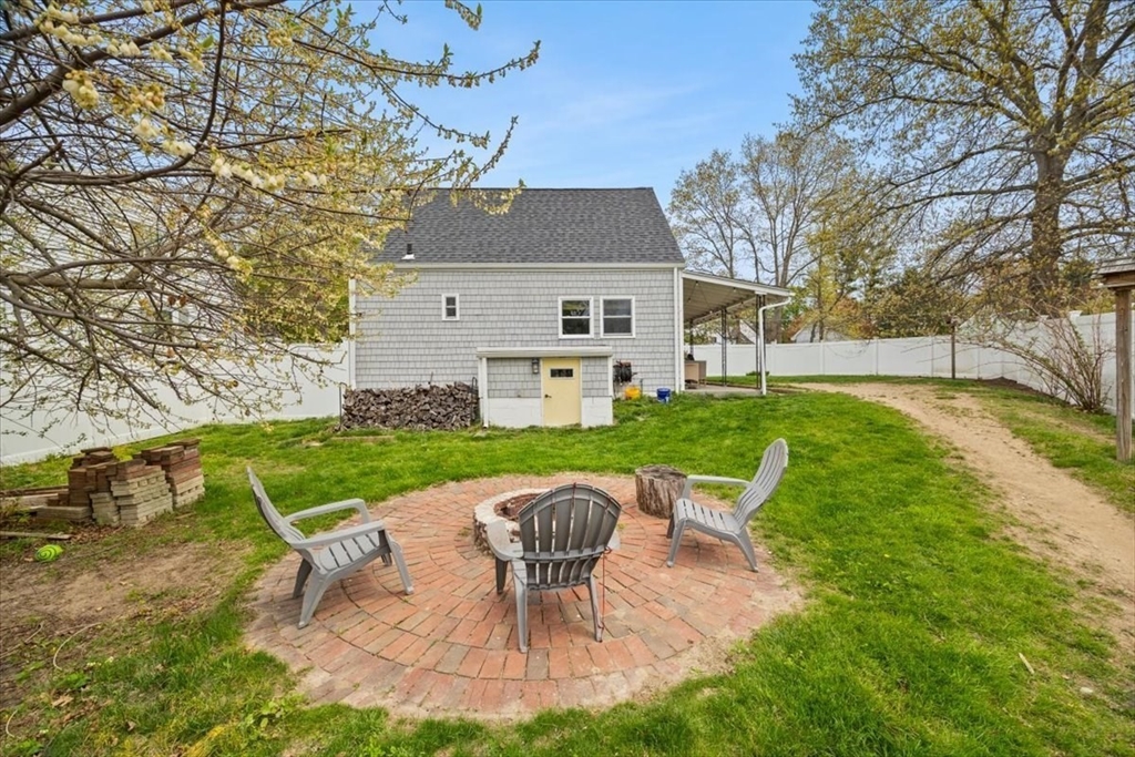 47 Rockford St, Brockton, MA Photo #6