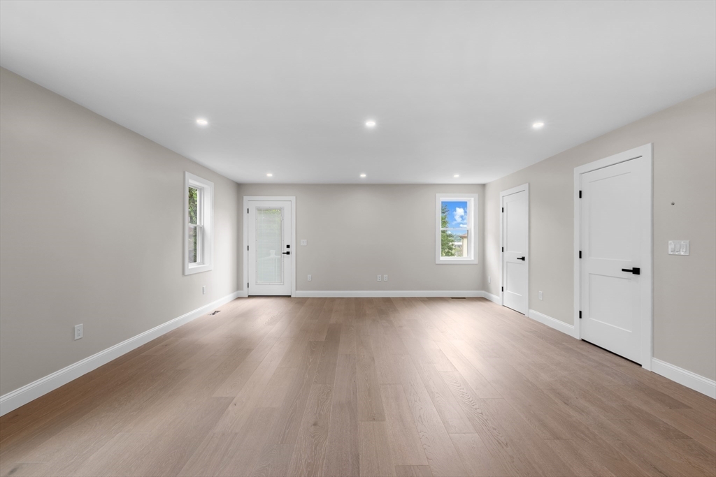 110 Stowe St 110