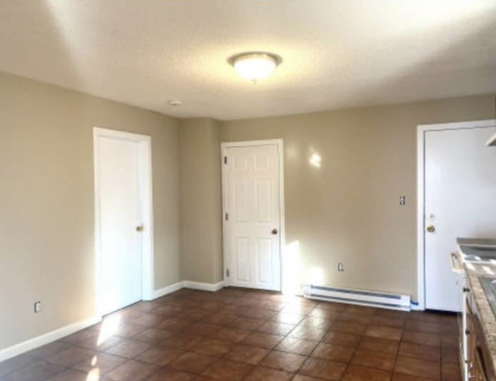 210 Pine St 2