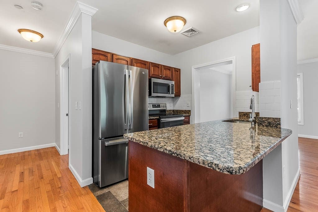 446 Belgrade Ave #201, Boston, MA, 446 Belgrade Ave #201, Boston, MA Photo #17