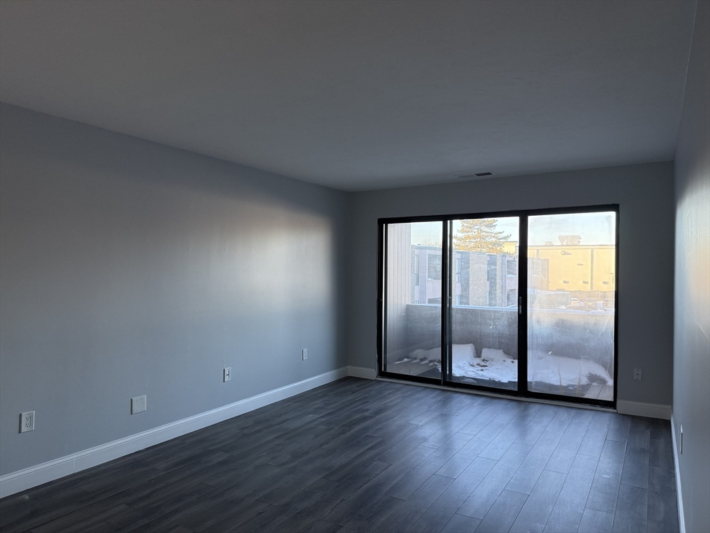 22 Shrewsbury Green Dr K