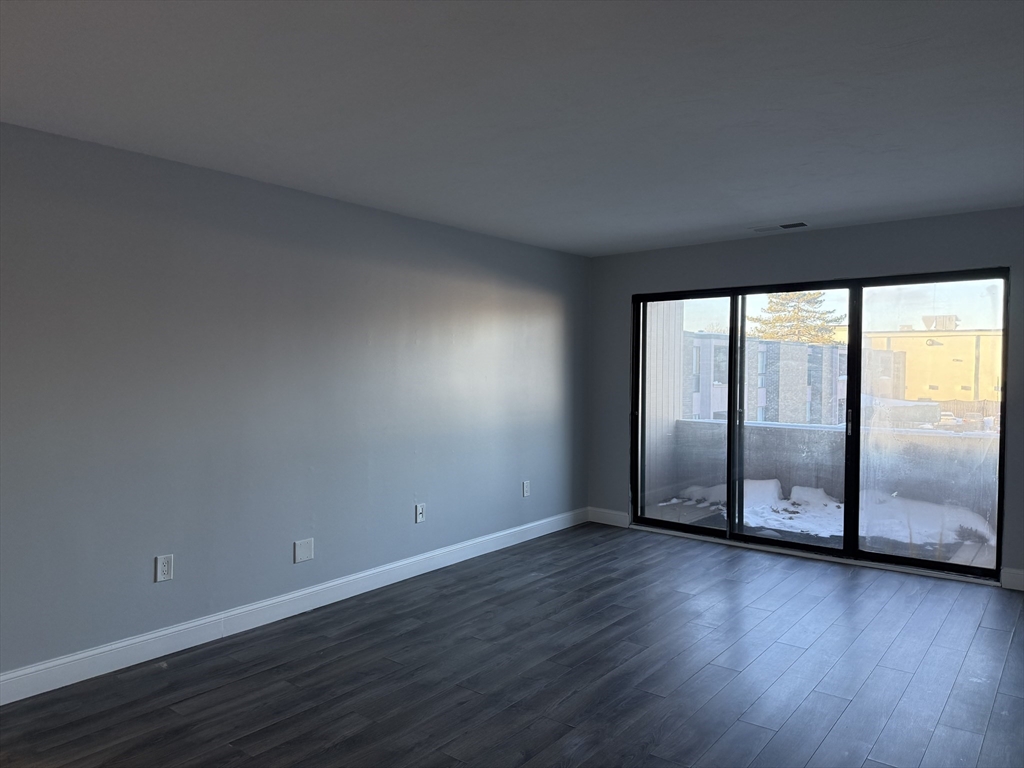 22 Shrewsbury Green Dr K