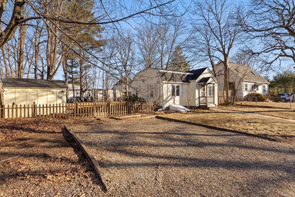 29 Warren Ave