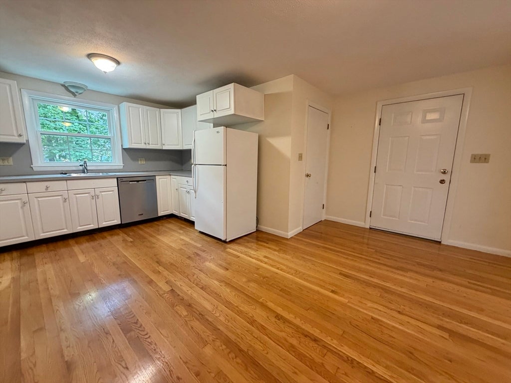 18 Dunstan St #1, Newton, MA Photo #7