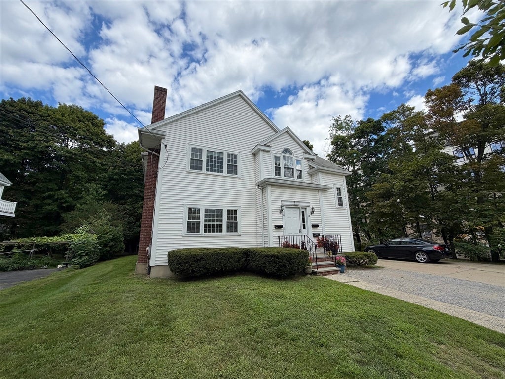18 Dunstan St #1, Newton, MA Photo #1