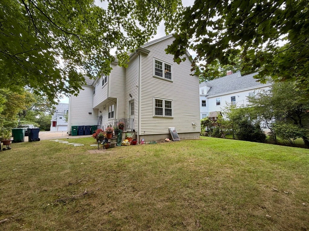 18 Dunstan St #1, Newton, MA Photo #25