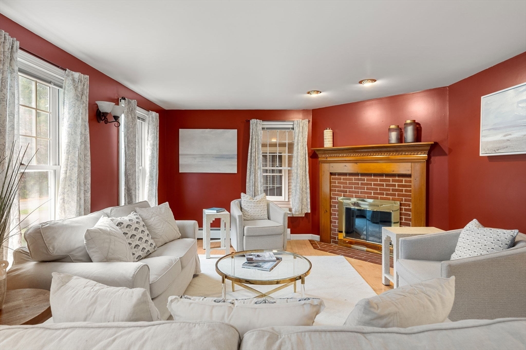 1 Tuxbury Lane