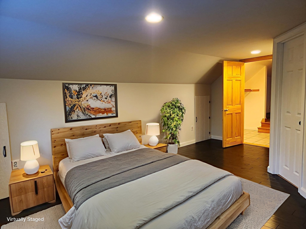 17 Diamond Hill Rd B