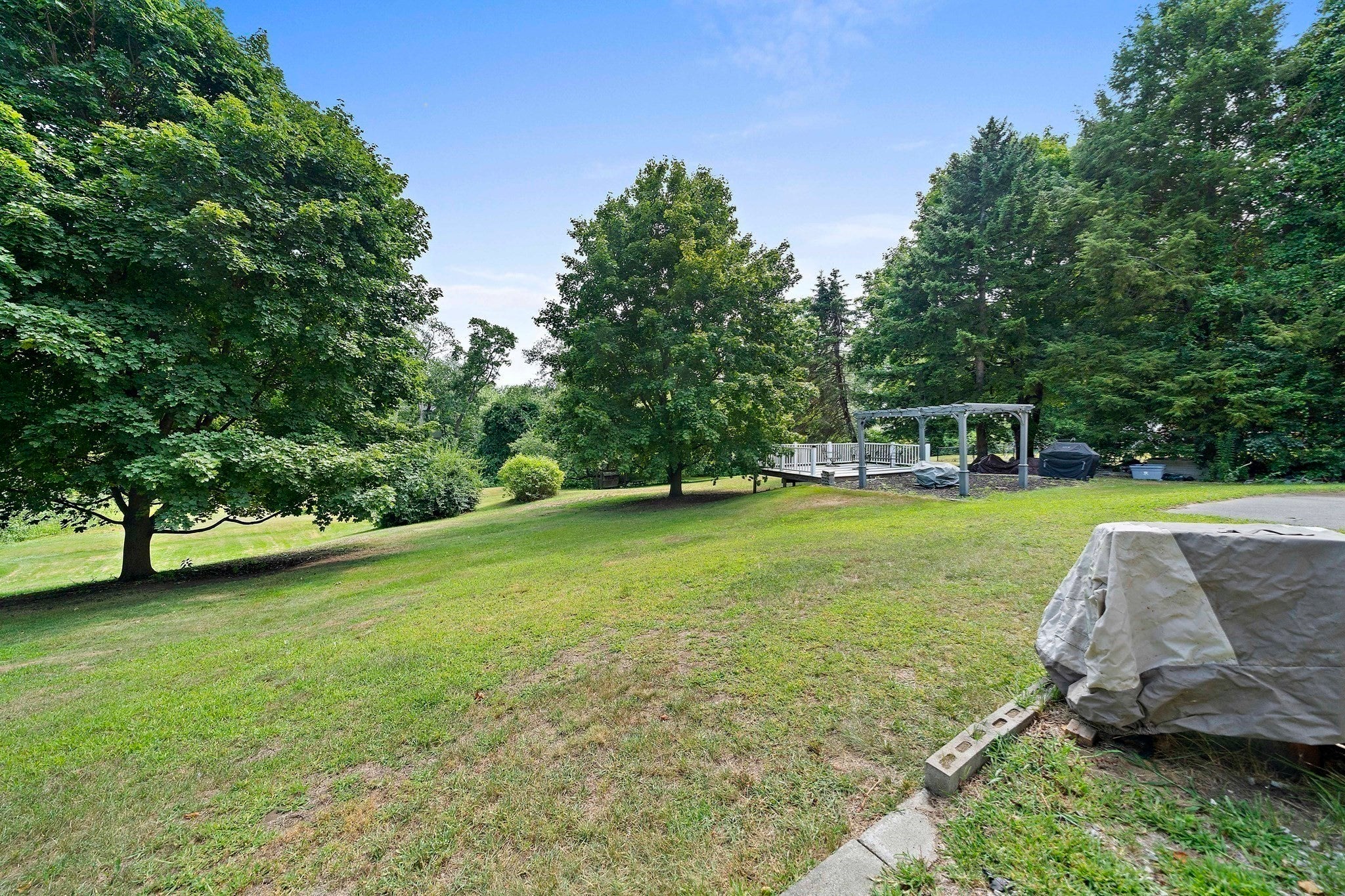 131 Pleasant Valley St