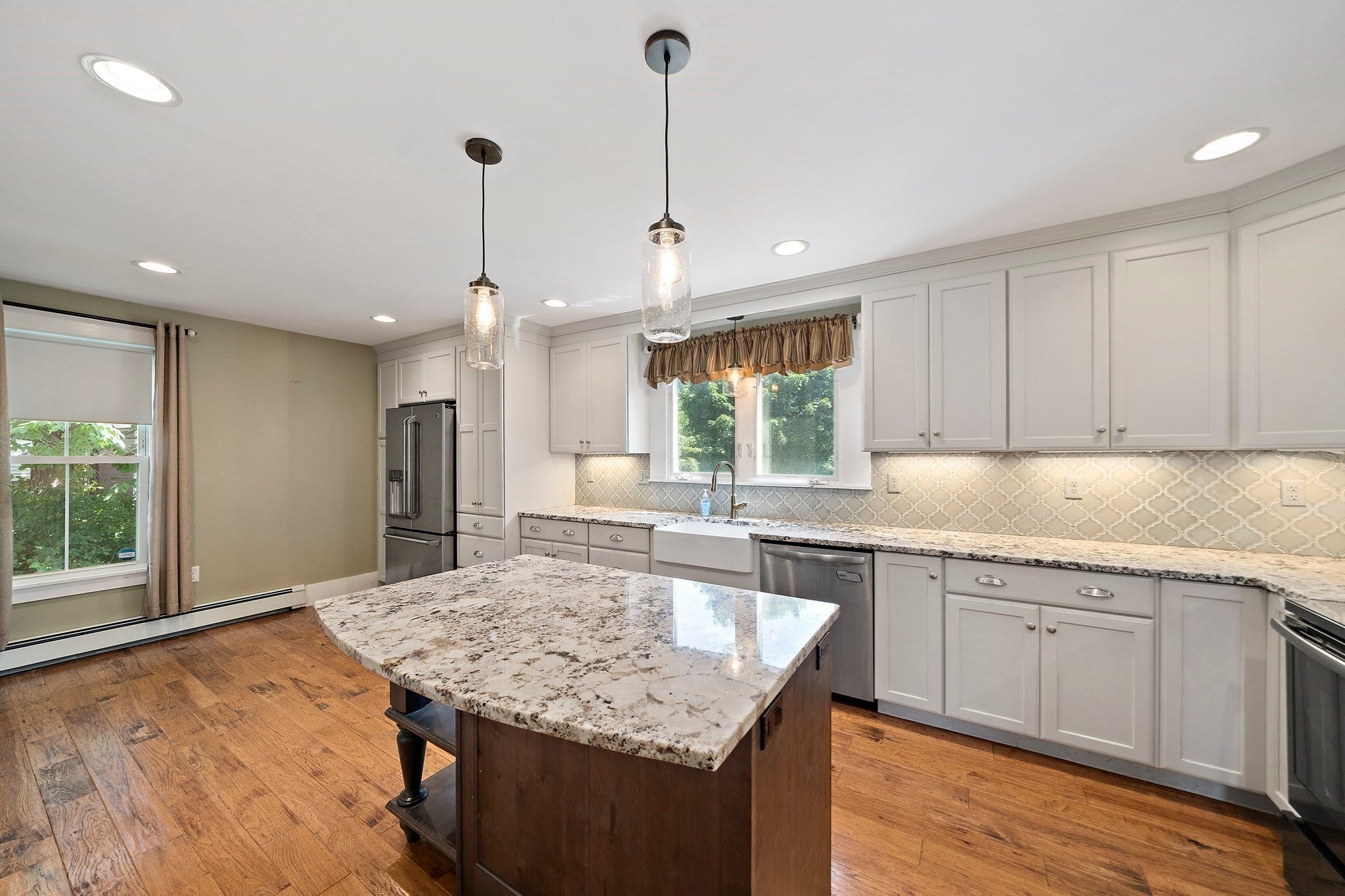 131 Pleasant Valley St