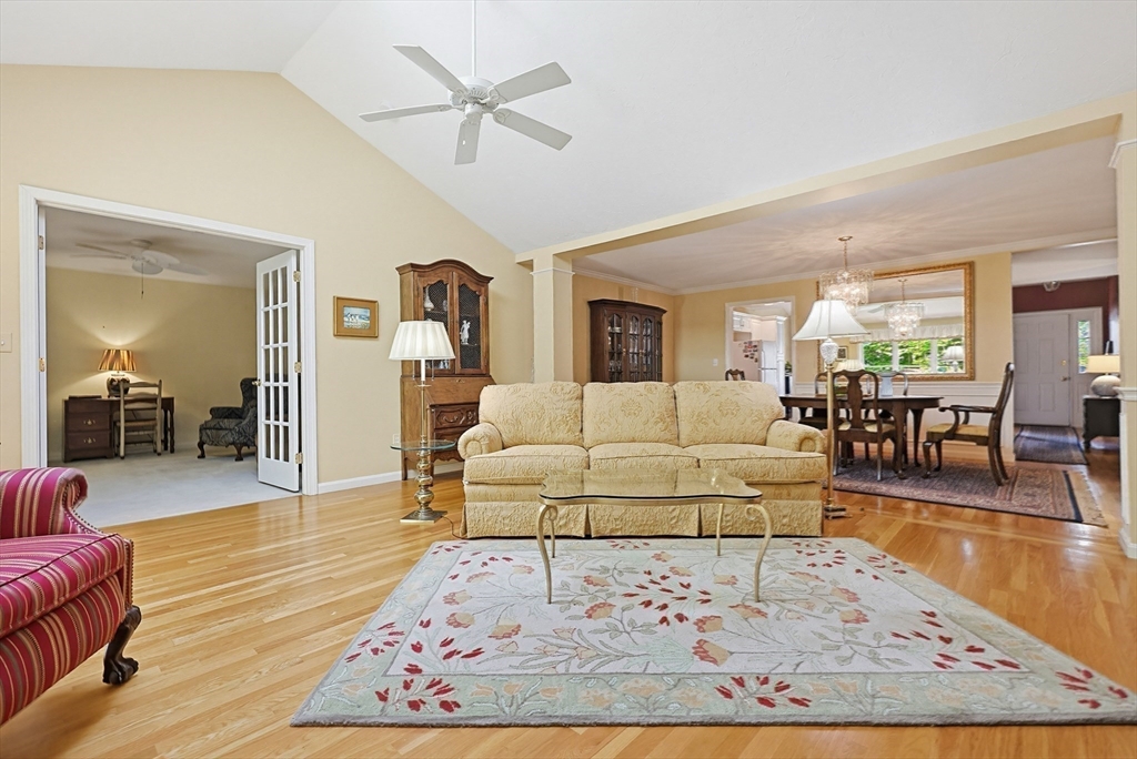 6 Ashley Way 6