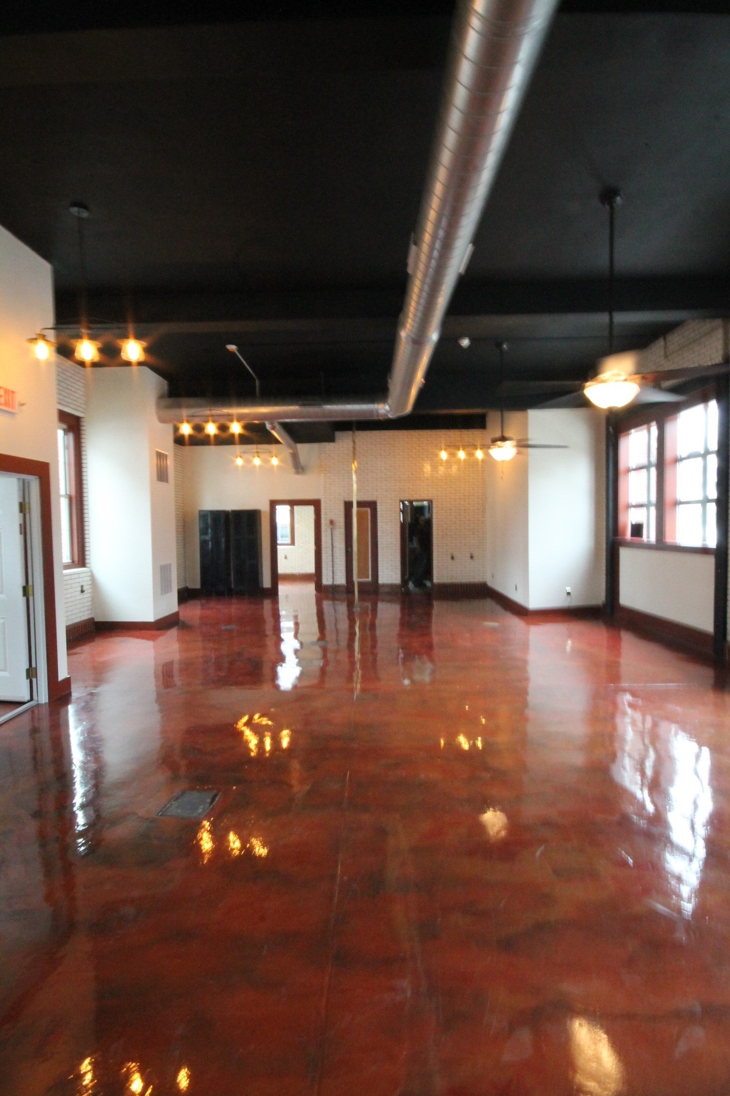 1043 Sumner Ave
