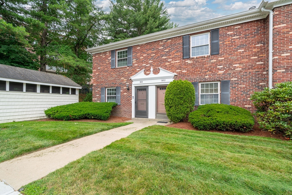 1802 Windsor Drive 1802