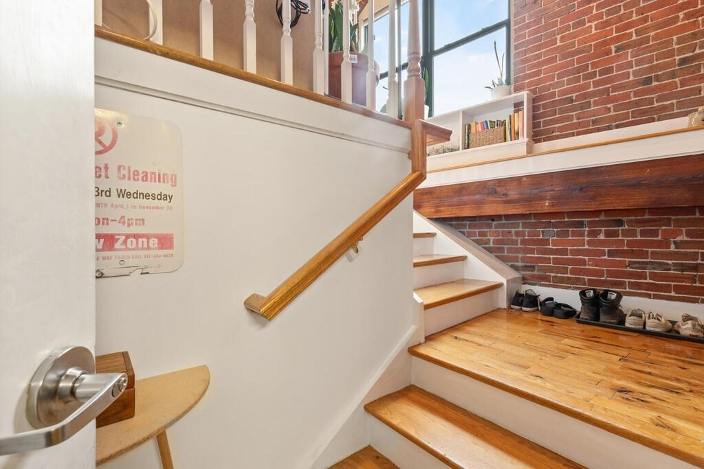 49 Munroe St 406
