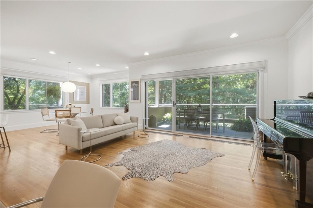206 Allandale Road 1B