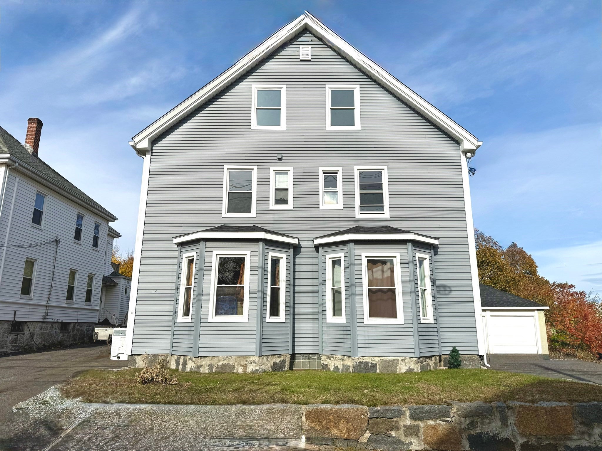 Click for 13 Brooks Ave #1, Quincy, MA slideshow Click for 13 Brooks Ave #1, Quincy, MA slideshow