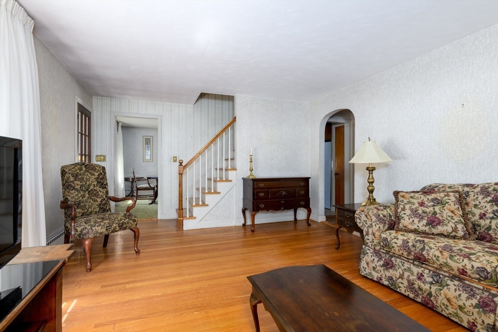 44 Zenith Drive, Worcester, MA, 44 Zenith Drive, Worcester, MA Photo #2