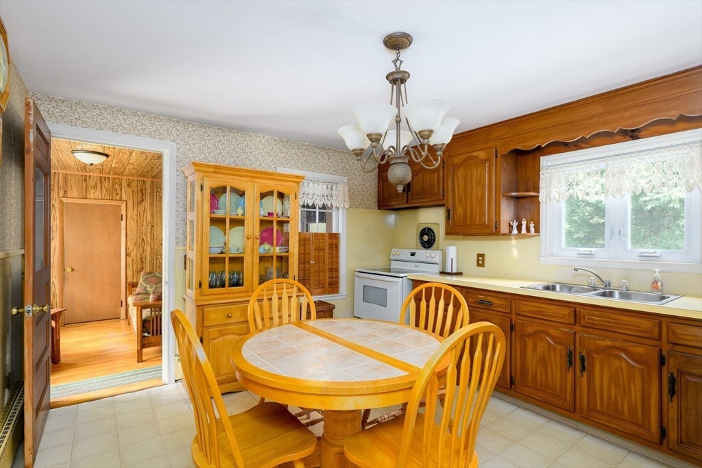 44 Zenith Drive, Worcester, MA, 44 Zenith Drive, Worcester, MA Photo #7