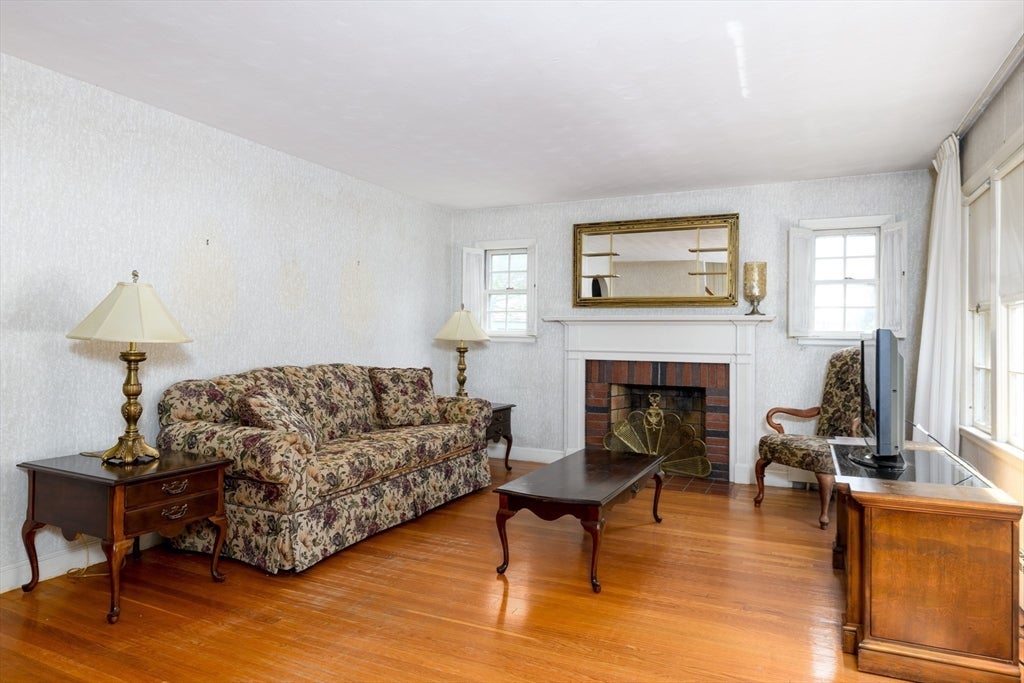 44 Zenith Drive, Worcester, MA, 44 Zenith Drive, Worcester, MA Photo #4