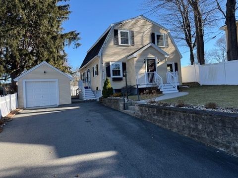 Photo of 3 Lakeside Ave, Beverly, MA 01915 (MLS # 73471133)