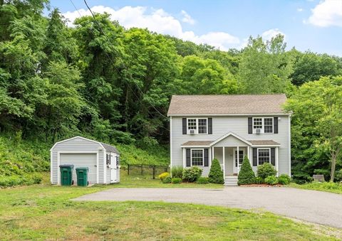 Photo of 165 Rollstone St, Fitchburg, MA 01420 (MLS # 73544704)