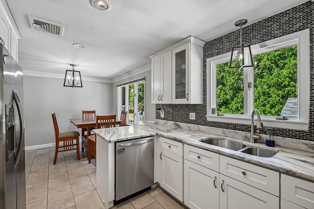 34 Duston Dr, Methuen, MA Photo #8