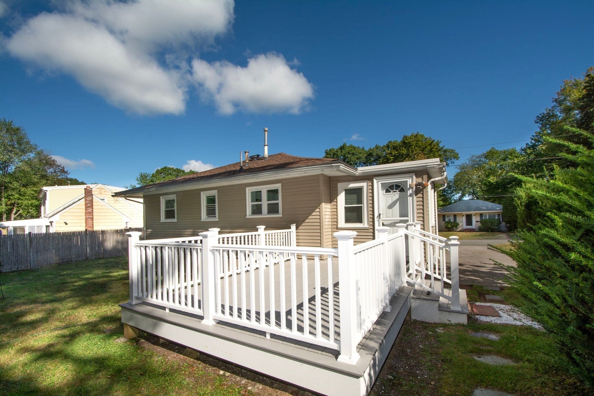 23 Courier St, Weymouth, MA Photo #28